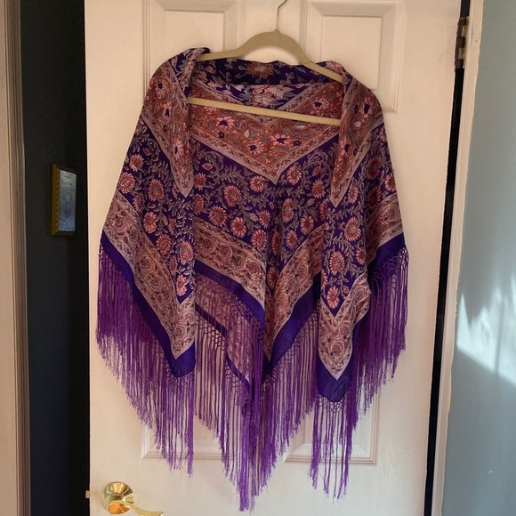 Accessories - Purple Floral Fringe Shawl